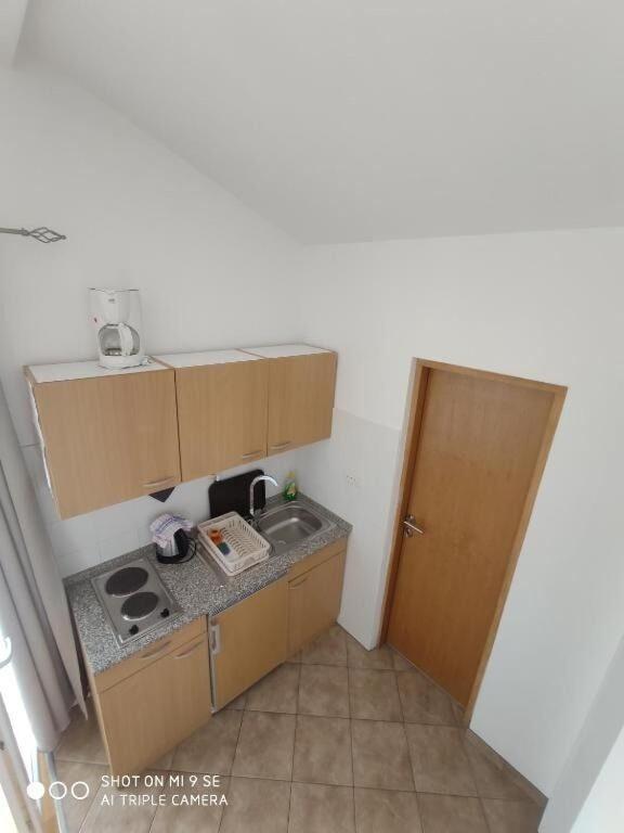 Apartments Antonija - Fitness Vinišće Kültér fotó