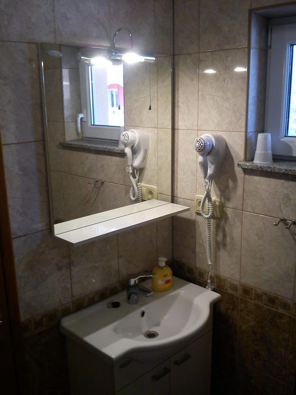Apartments Antonija - Fitness Vinišće Kültér fotó