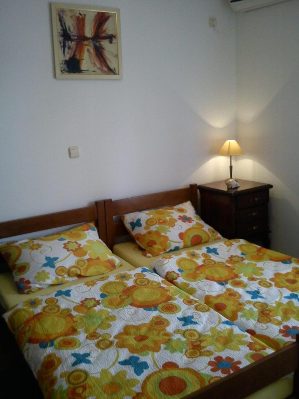 Apartments Antonija - Fitness Vinišće Kültér fotó